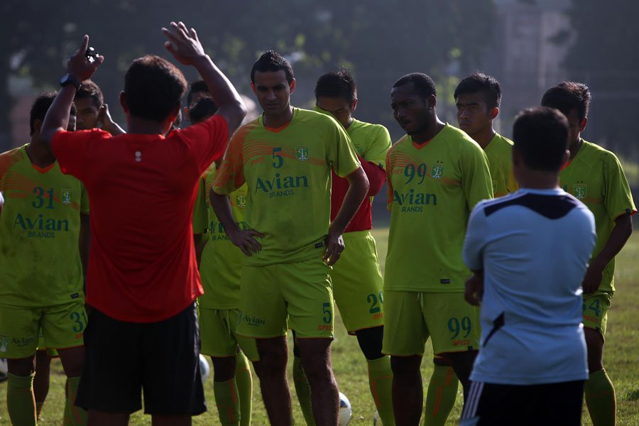 Inilah Cara Persebaya Tenangkan Pemainnya