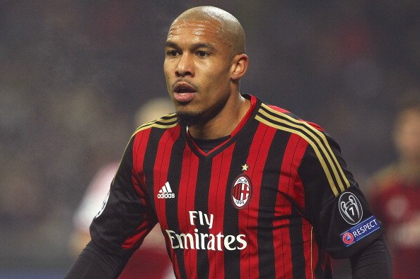 Nigel De Jong Ingin Lebih Lama di AC Milan