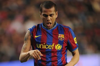 Alves: Naik Bus Bukan Alasan Tampil Jelek