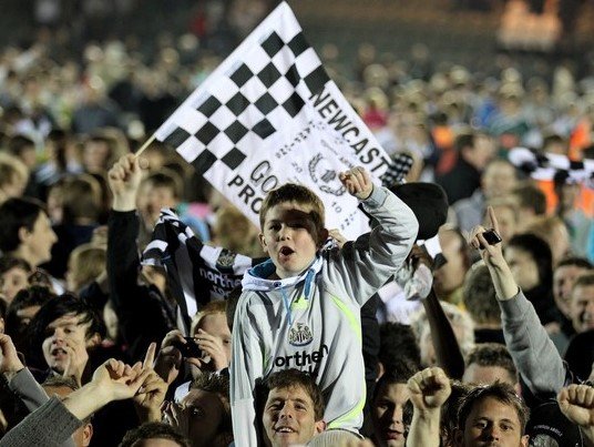 Newcastle mantapkan promosi dengan titel juara