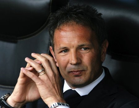 Moratti Tertarik Pada Mihajlovic