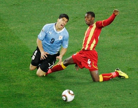 Pantsil : Suarez Curang