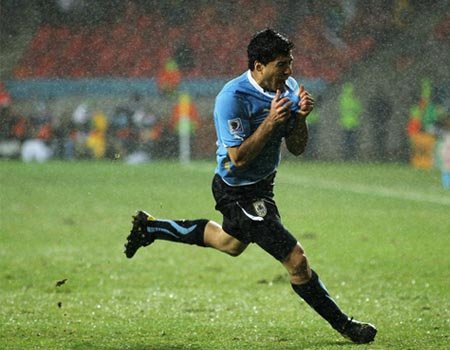 35 Juta Pounds Untuk Memboyong Suarez Menuju Old Trafford