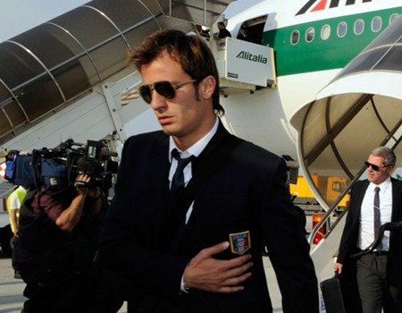 Gila Bantah Gosip Ingin Hengkang