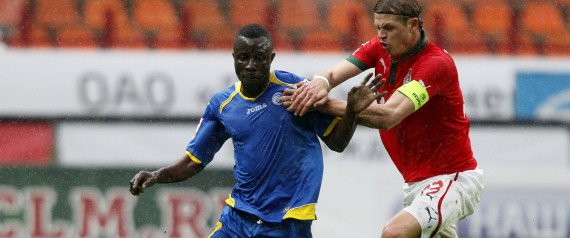 Gelandang Kulit Hitam Dihukum Di Russia Karena Membalas Ejekan Rasis Penonton