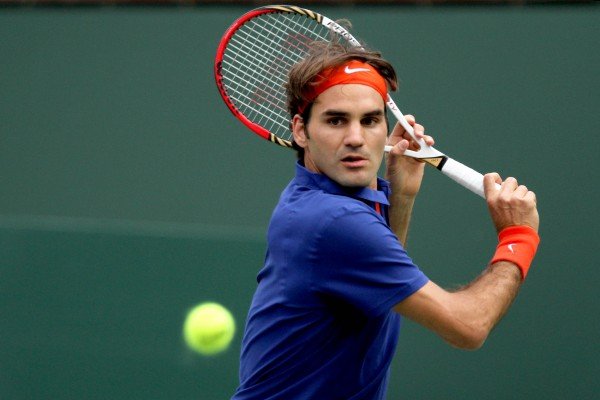 Federer Melaju Mulus, Djokovic Sementara Selamat