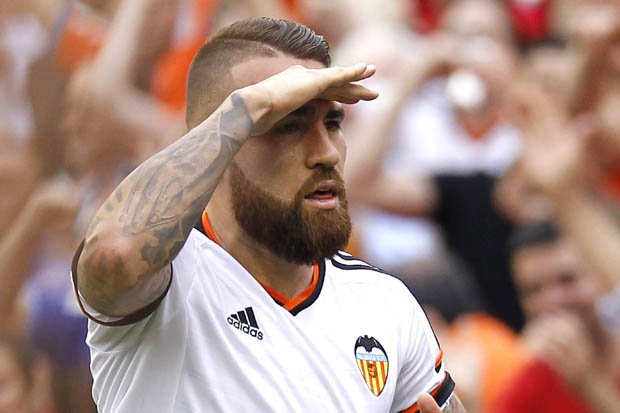 Chelsea Berusaha Salip United Untuk Dapatkan Nicolas Otamendi