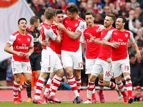 Merson: Arsenal Akan Kalahkan Manchester United