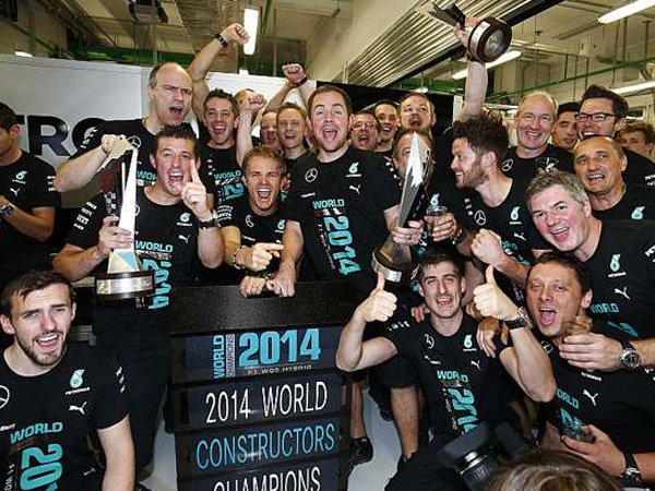 Juara F1 Tahun 2014, Mercedes Malah Rugi 76 Poundsterling