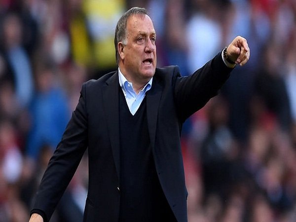 Advocaat Mundur Sebagai Manager Sunderland