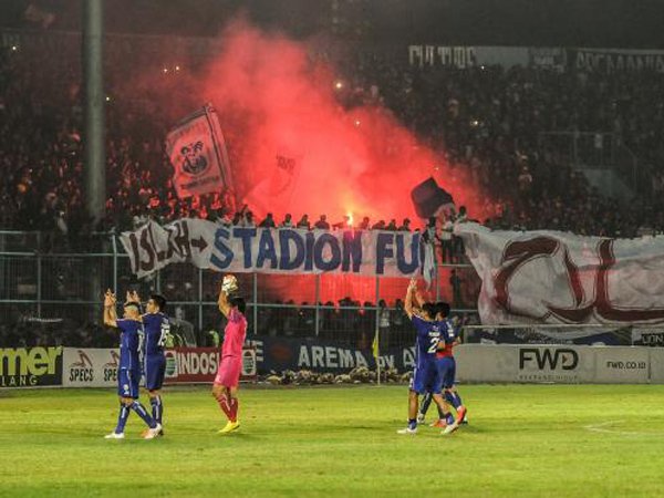 Arema Cronus Dan Aremania Ingin Dualisme Cepat Selesai