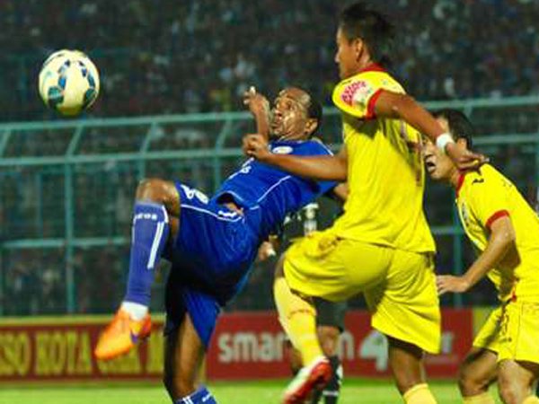 Lancine Kone Optimis Bawa Arema Ke Final