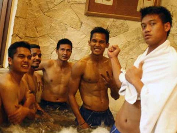 Arema Andalkan Jacuzzi Yang Disediakan Hotel