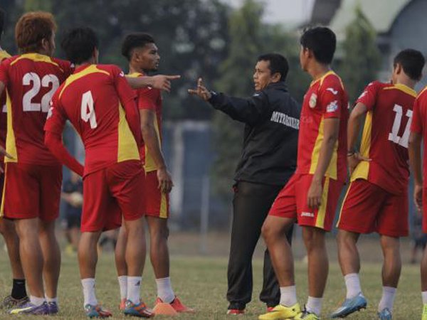 Mitra Kukar Tunda Keberangkatan Ke Bali