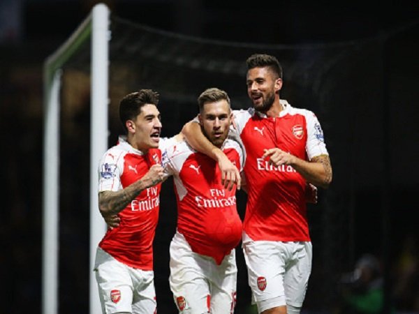 Arsenal Hantam Watford yang Kelelahan