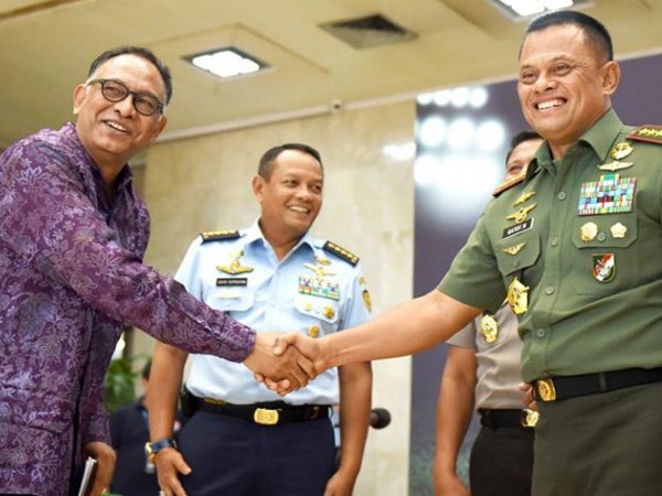 Malang Dan Bali Terbaik, Surabaya Ikon Pahlawan