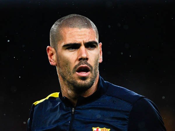 Victor Valdes Gabung Liverpool?