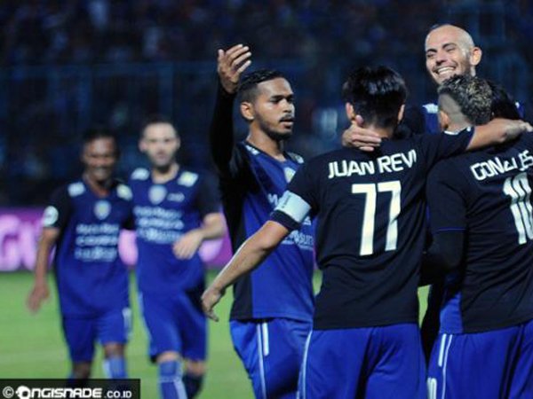 Arema Incar Sriwijaya FC Jadi Korban Kegarangannya
