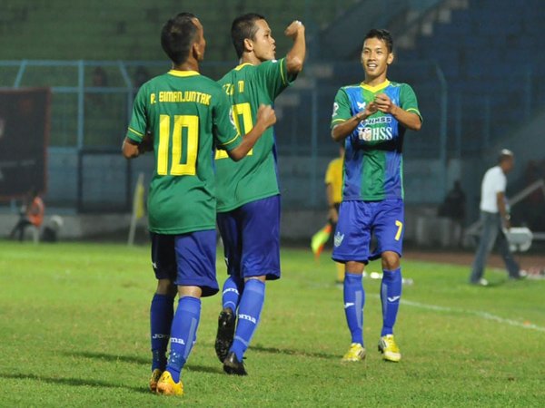 Gresik United Baru Menyatu Di Laga Pamungkas