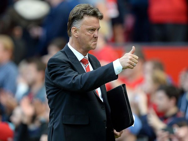 Gagalnya Umpan Pendek Ala Van Gaal