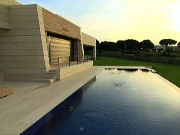 Melihat Dari Dekat Mansion Ronaldo Di Madrid