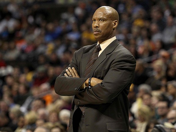 Byron Scott : Lakers Akan Terus Berjuang