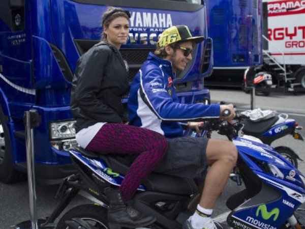 Asmara Rossi dengan Linda Morselli Di Kabarkan Putus