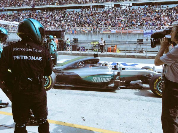 Berita F1: Nico Rosberg Juara GP Cina