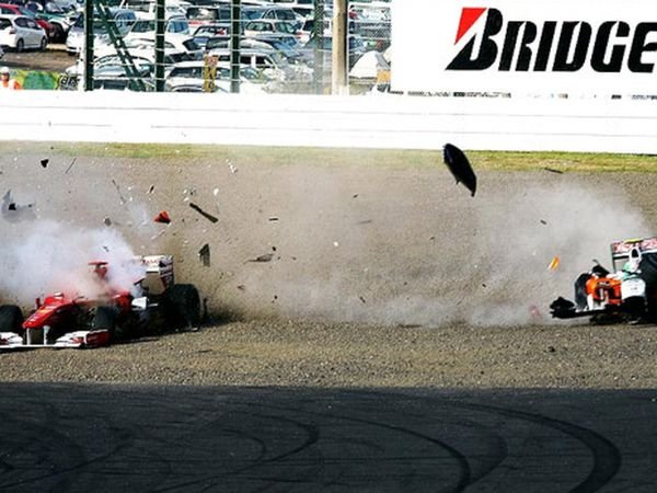 Berita F1: Raikkoken Memaklumi Vettel