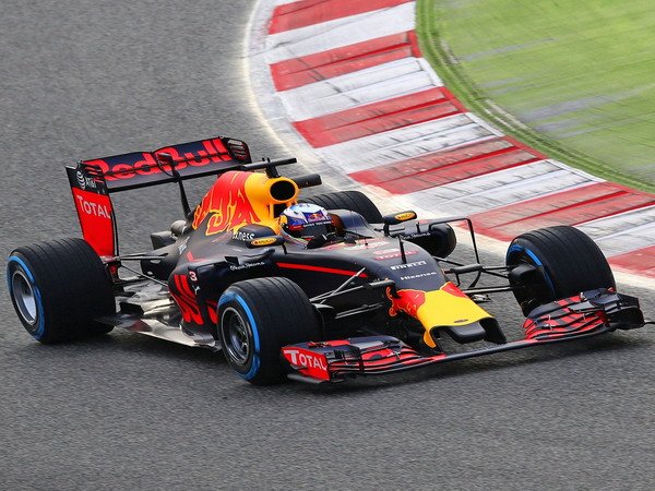 Berita F1: Nico Rosberg Mewaspadai Ancaman Red Bull