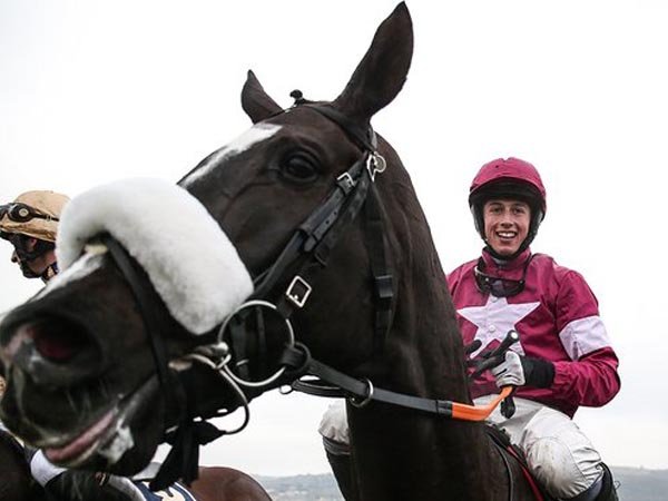 Berita Balap Kuda: Gordon Elliott Berharap Don Cossack Dapat Kembali ke Lintasan