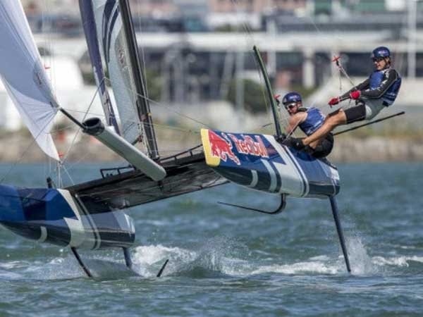 Ragam Berita Olahraga: Red Bull Adakan Kompetisi Pelaut di Amerika