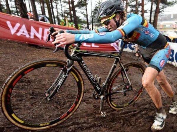 Berita Olahraga Sepeda: Sepeda Akan Dipindai Untuk 'Doping Mekanik' di Tour de France and Olympics