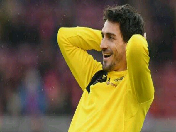Berita Liga Jerman: Bek Tengah Dortmund Diincar Munchen
