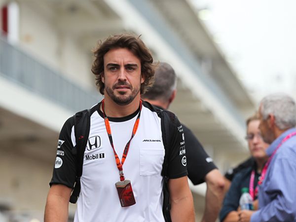 Berita F1: Alonso Nikmati Casis McLaren