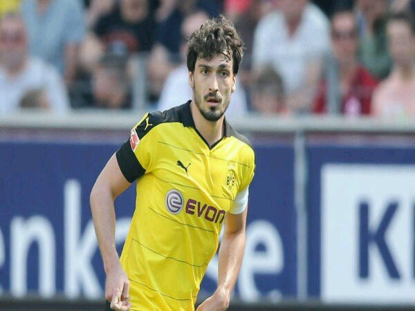 Berita Liga Jerman: Masa Depan Hummels di Dortmund Akan Segera Ditentukan