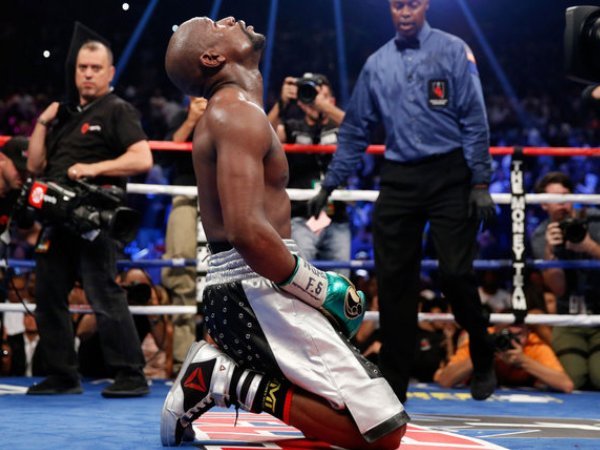 Berita Tinju: Floyd Mayweather Siap Kembali Ke Arena Pertarungan?