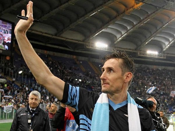 Berita Transfer: Klose belum tentukan masa depannya, meski diminati klub MLS