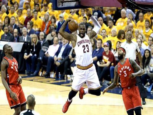 Berita Basket: Di Balik Triple-Double LeBron James, Cavs Tetap Sempurna Di Pramusim