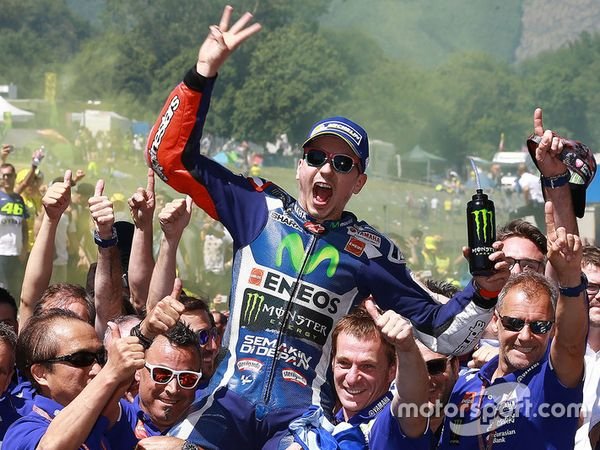 Berita MotoGP: Ternyata Lorenzo Terinspirasi Alex de Angelis