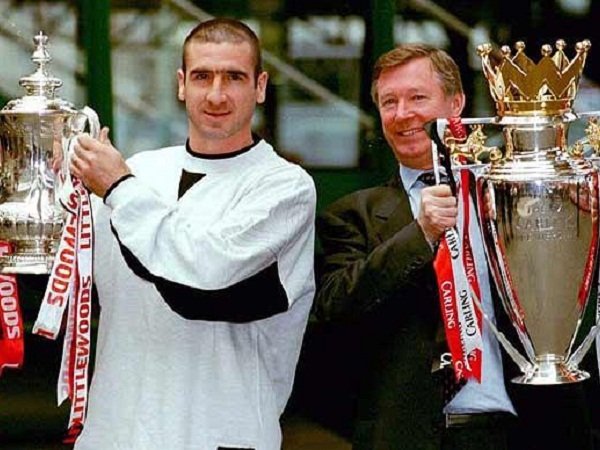 Berita Liga Inggris: Cantona Menilai Manchester United Telah Keliru untuk Menunjuk Mourinho sebagai Pelatih Baru