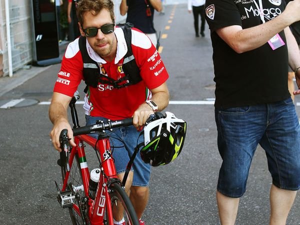 Berita F1: Terjebak Keramaian, Sebastian Vettel Gagal Menang