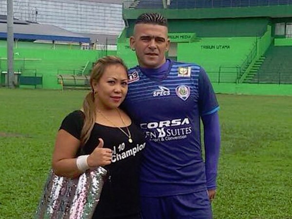 Berita Sepak Bola: Karena Motivasi Istri, Cristian Gonzales Sembuh Lebih Cepat 