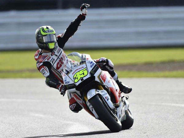 Berita MotoGP: Crutchlow Keluhkan Daya Akselerasi Honda