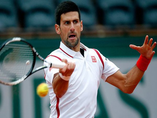 Berita Tenis: Sempat Stop Tanding, Djokovic Menang Atas Bautista Agut Di Roland Garros