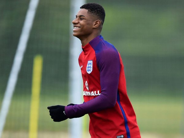 Berita Piala Eropa 2016: Rooney Kagumi Perilaku Rashford