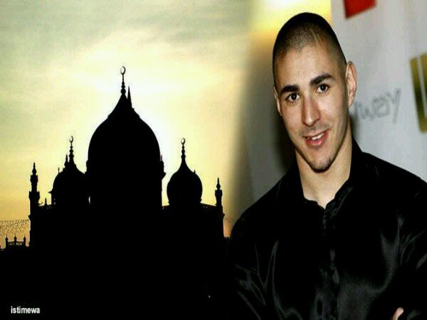 Berita Piala Eropa 2016: Karena Islam dan Keturunan Arab, Karim Benzema Tak Dimasukkan ke Timnas Prancis