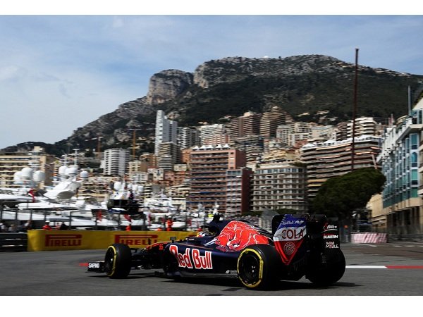 Berita F1: Sainz Akui Masa Depannya Belum Pasti di Red Bull