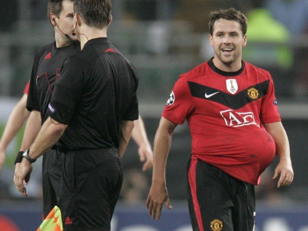 Berita Piala Eropa: Owen Ingatkan Rooney dan Rekan untuk Tampil Berani