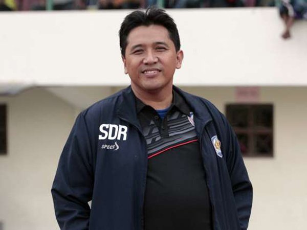 Berita Sepakbola: Menjelang Bulan Puasa, Arema Ajukan Revisi Jadwal Pertandingan